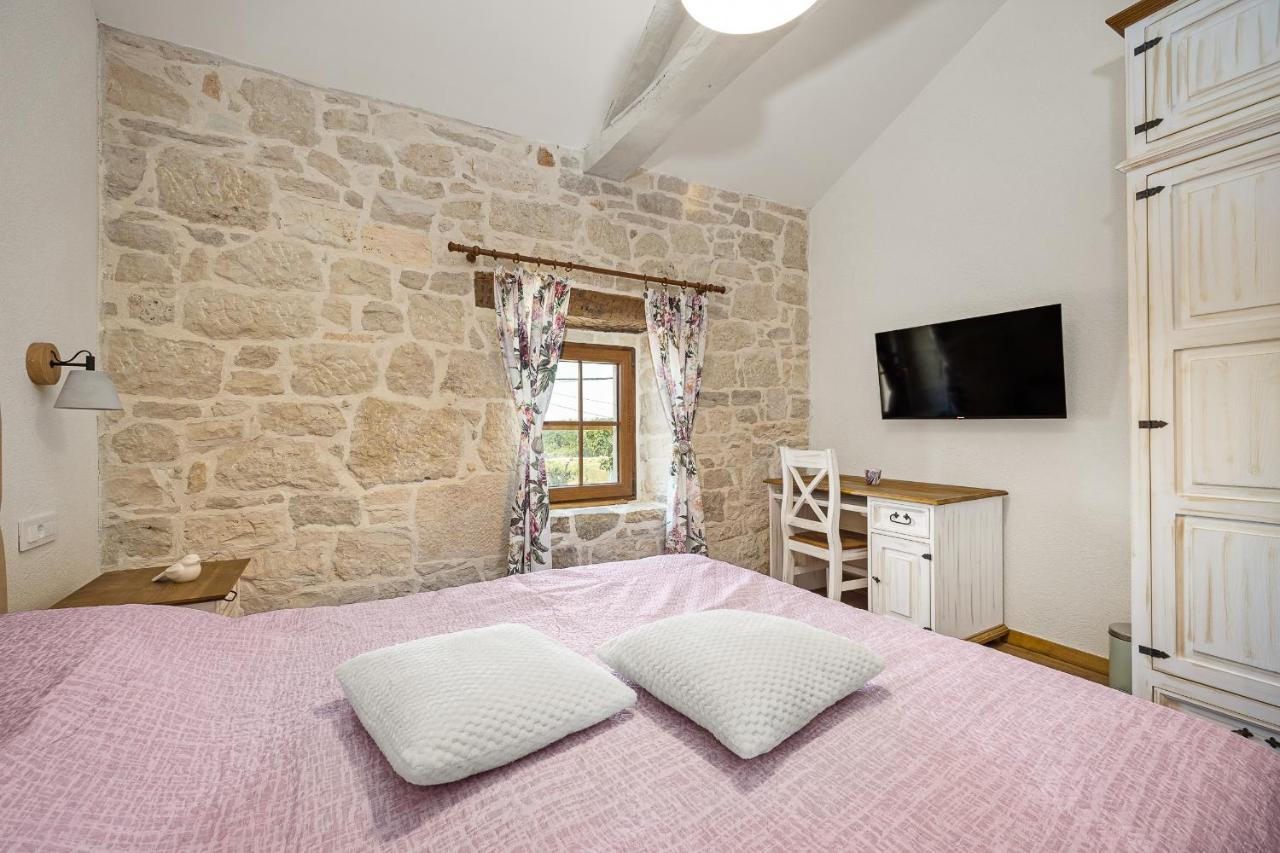 Stone House Dijana Istria Sveti Lovrec Villa Sveti Lovreč Pazenatički Exterior foto